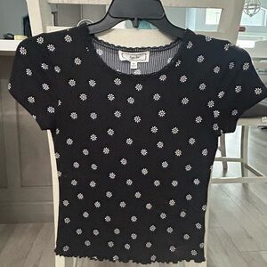 Hippie Rose Black and White Floral Short Sleeve Top